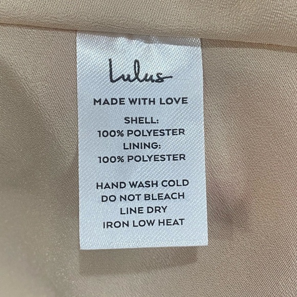 Lulu’s Start of Something New Beige Floral‎ Print Wrap Maxi Dress Sz Lg - Picture 6 of 16